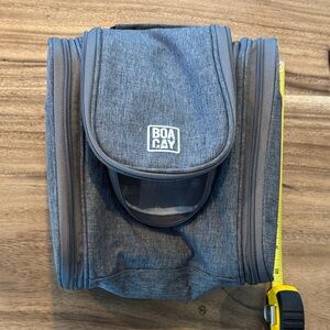 Women's Gray Travel Bag